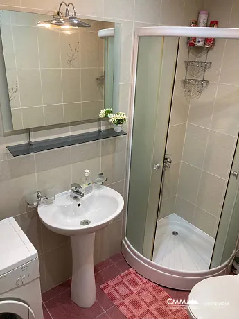 Sutomore'da birinci sınıf bir konumda tek yatak odalı daire