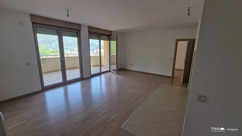 Bečići'de bir ve iki yatak odalı daireler