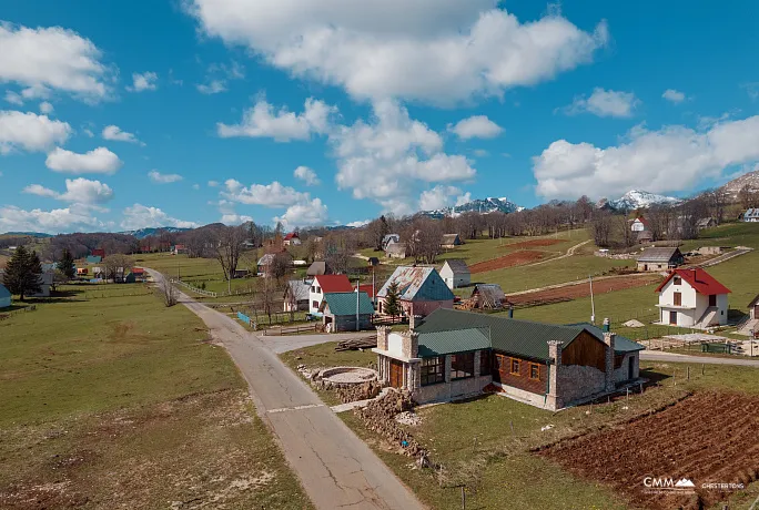 Satılık veya Kiralık — Žabljak’ta Yeni Restoran