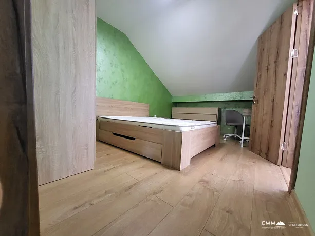 Budva’da 60 m², iki odalı daire, plaja yakın mükemmel konum