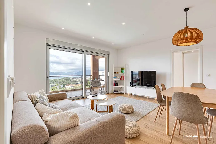 DENİZ MANZARALI, LÜKS 3 YATAK ODALI SATILIK DAİRE