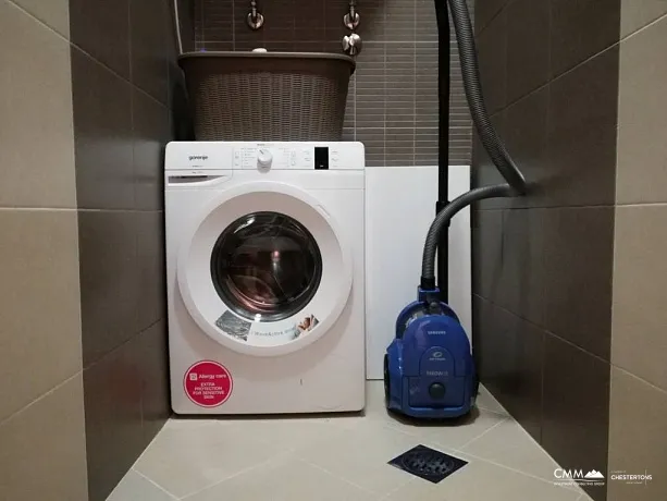 Bečiçi'de Denize Sıfır Konforlu Daire