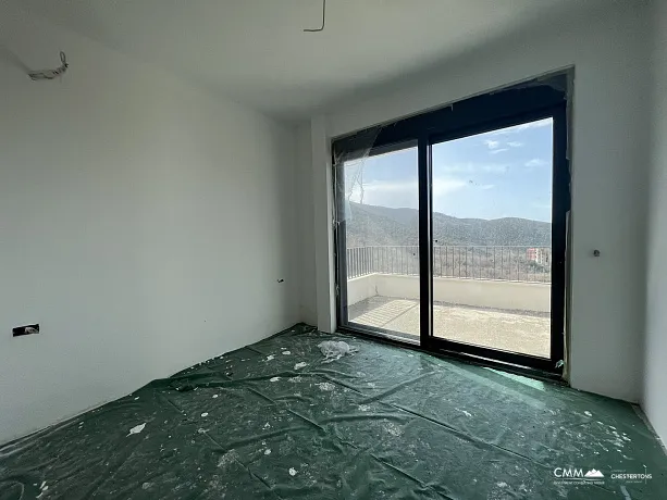 Buljarica'da panoramik deniz manzaralı yeni villa