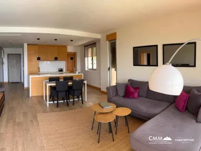 Satılık: Deniz Manzaralı, Geniş ve Tam Eşyalı Daire