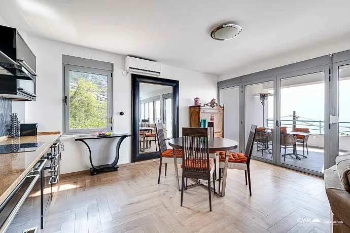 Blizikuće'de Lüks Yatırım Villası – 3 Daire, Havuz ve 120 m² Çatı Terası