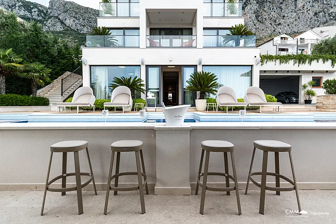 Sveti Stefan’a yakın, Blizikuće’de lüks villa