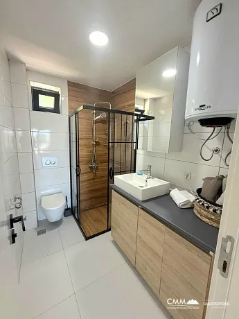 Tivat'ta üç odalı daire