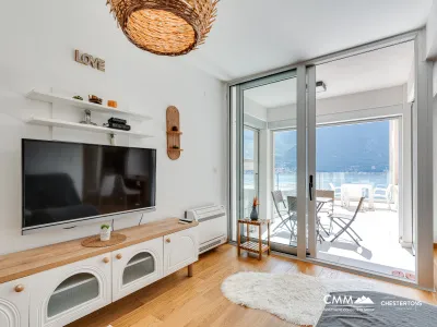 Dobrota’da 86 m² Satılık Daire – Geniş Teras, Deniz Manzarası, Garaj ve Depo