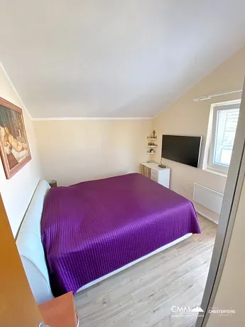 Lustica Bay yakınında havuz ve spa bulunan mini otel