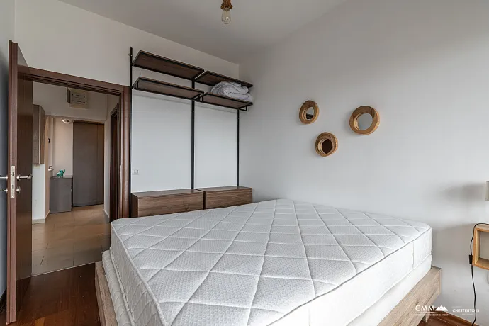 Tivat, Mažina Bölgesinde Deniz Manzaralı Geniş Daire