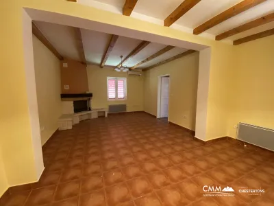 Djenovici'de deniz manzaralı ev