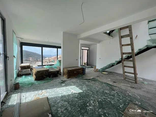 Buljarica'da panoramik deniz manzaralı yeni villa