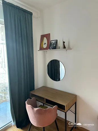 Becici'de, denize 200 metre mesafede, yeni bir binada daire.