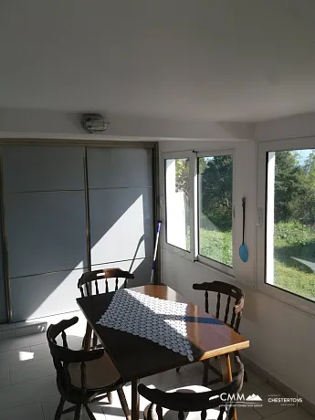 Sutomore'da iki katlı ev