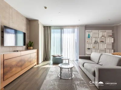 Radovići’de Deniz Manzaralı 44 m² Lüks Daire
