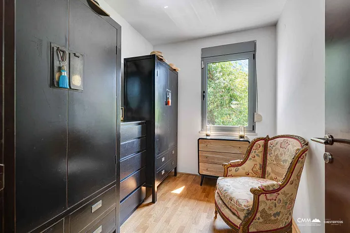 Blizikuće'de Lüks Yatırım Villası – 3 Daire, Havuz ve 120 m² Çatı Terası