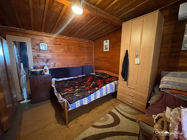 Budva'da 355 m² arsa üzerinde 50 m² ev