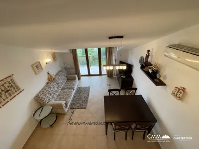 Bijela'da deniz manzaralı satılık daire