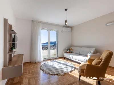 Bečići’de Deniz Manzaralı 64 m² Geniş Daire