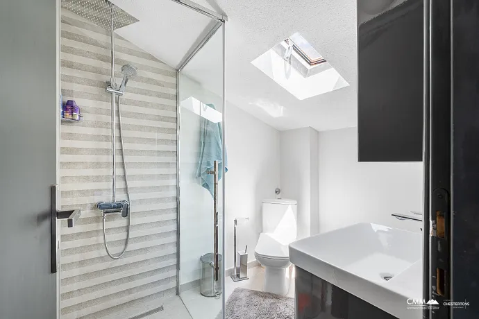 Eşsiz Deniz Manzaralı Lüks Penthouse – Dobrota, Karadağ