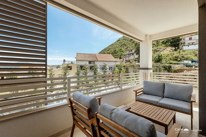 Igalo'da yeni bir komplekste daireler