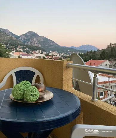 Sutomore'da birinci sınıf bir konumda tek yatak odalı daire