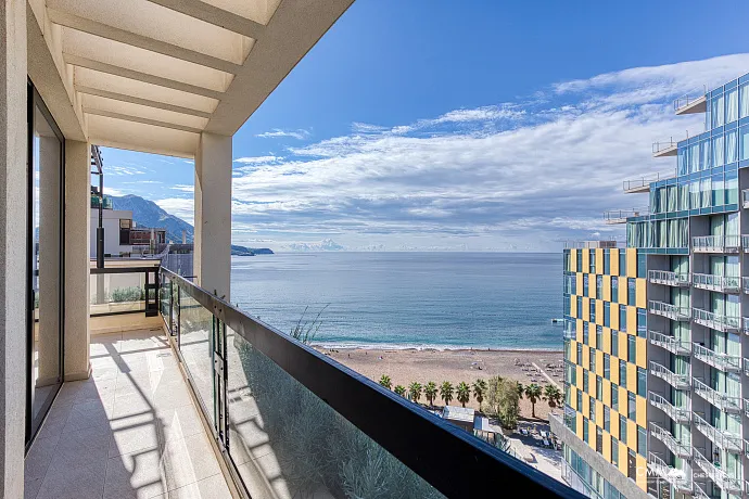 Becici'de ayrıcalıklı bir konumda lüks daireler