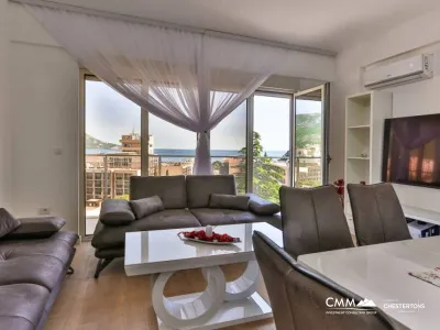 Three-bedroom apartment in Becici, 86m²