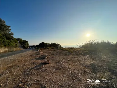 Pechurice'de deniz manzaralı arsa