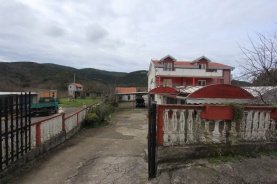 Radanovici bölgesinde ticari alana sahip ev