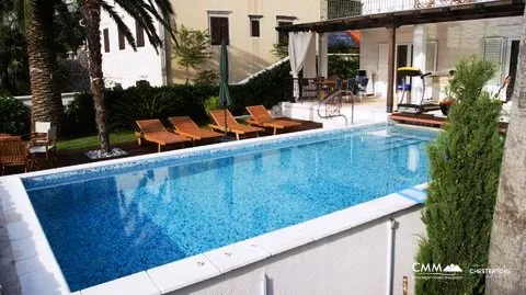 Cephe villa