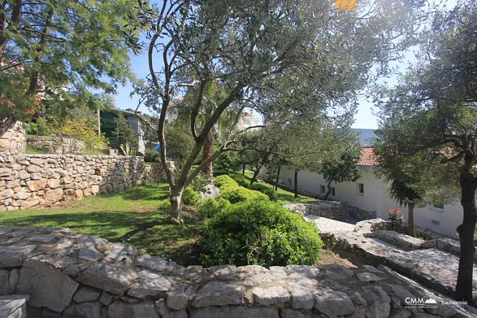 Deniz manzaralı lüks villa