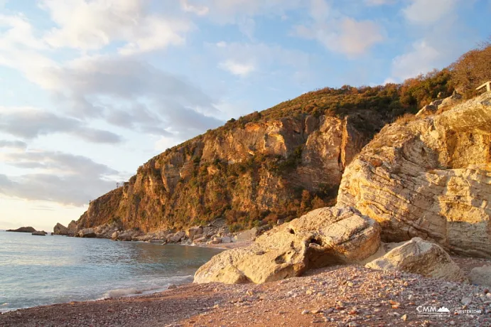 Budva'da arsa