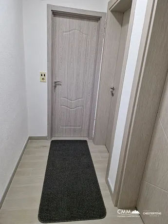 Ulcinj'de iki yatak odalı satılık iki katlı ev