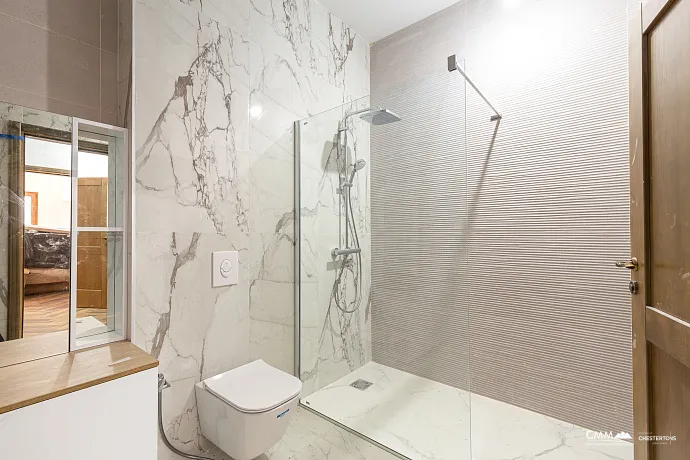 Lüks bir üç katlı villa — Kotor