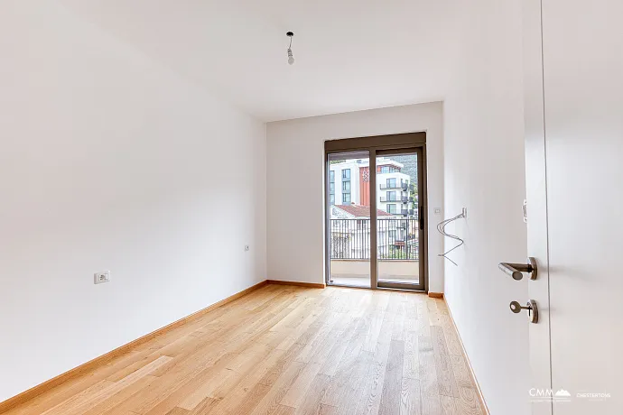 Deniz yakınında Bečići’de bulunan kompleks