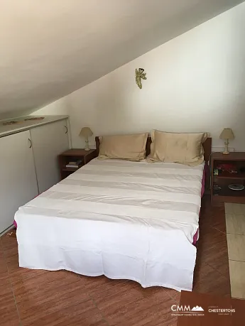 Bečići’de 64m² bir yatak odalı daire