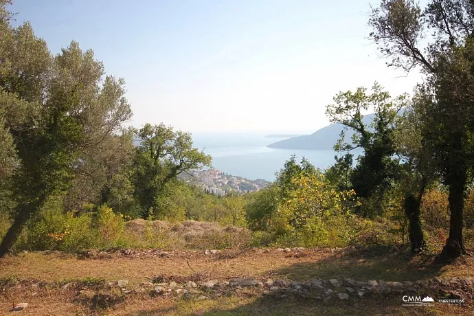 Urbanizovan plac za izgradnju dve vile u Trebesinu, Herceg Novi