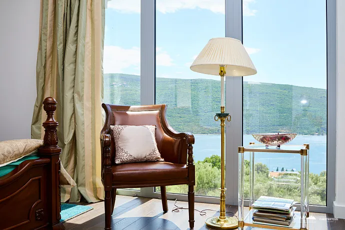 Kumbor’da 335 m² toplam alana sahip geniş bir ev