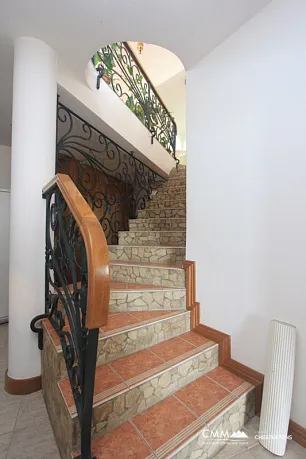 Deniz manzaralı lüks villa