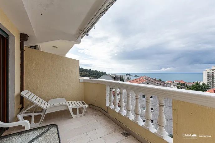 Petrovac — Deniz Manzaralı ve Teraslı 34 m² Stüdyo Daire