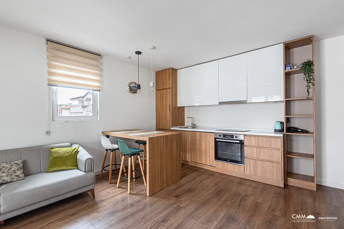 Şehir Ortamında Modern Bir Odalı Daire – Konforlu Yaşam İçin Mükemmel