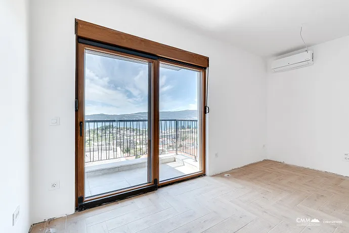 Tivat'ta yeni bir komplekste daireler