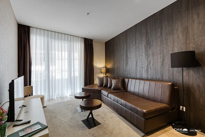 Bečići’de lüks şekilde döşenmiş daire satışa sunulmuştur. Bu fırsat gerçekten kaçırılmamalıdır.