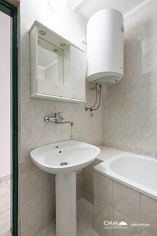 Budva’da Denize Bakan Tek Yatak Odalı Daire