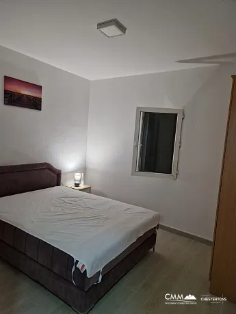 Ulcinj'de iki yatak odalı satılık iki katlı ev