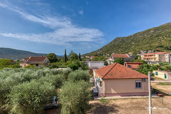 Budva’ya Yakın Turizm ve Gastronomi Kompleksi – Lastva Grbaljska