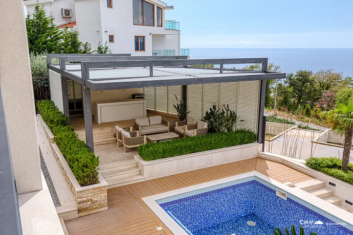 Sveti Stefan’a yakın, Blizikuće’de lüks villa