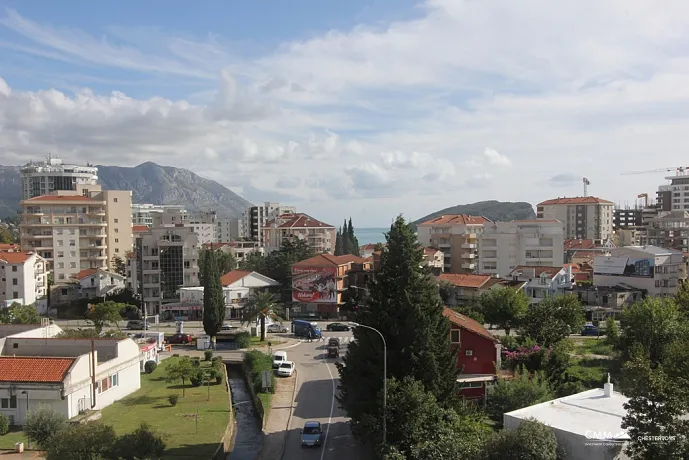 Budva'nın merkezinde geniş daire