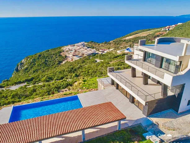 Budva, Krimovice'de deniz manzaralı özel villa